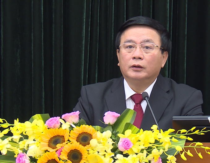 Секретарь ЦК КПВ, председатель Центрального теоритеческого совета, ректор Государственной политической академии имени Хо Ши Мина Нгуен Суан Тханг